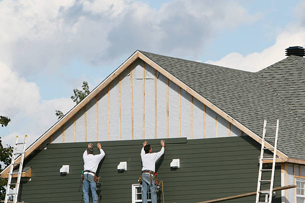 Professional Siding Installation technician working in Bahama, NC